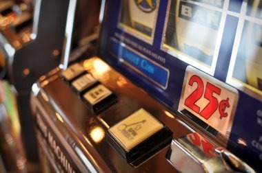 Big Time Gaming slot interface on kadiritoto mobile showing reels and spin controls